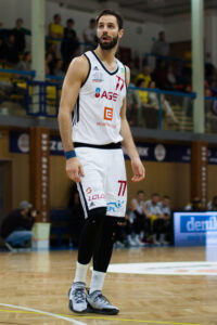 basketball-club-with-no-home-is-uks-seco