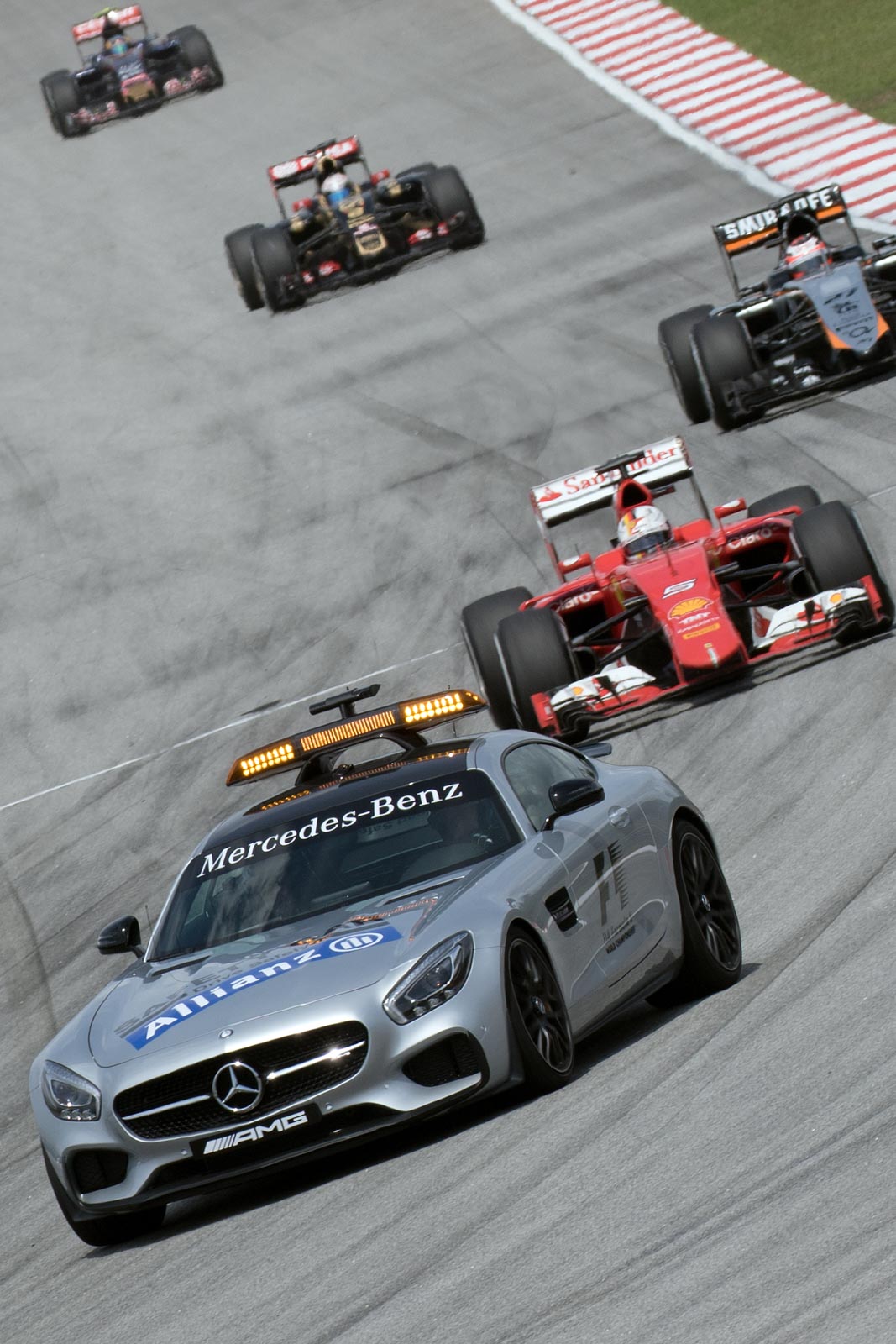 Safety car decisive again in confusing end to chaotic race